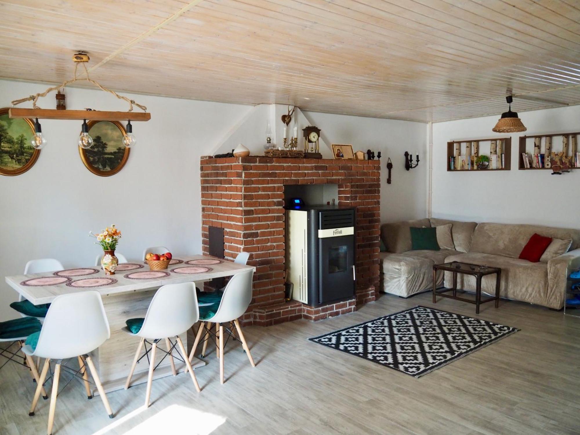 Holiday House Valiug Luaran gambar
